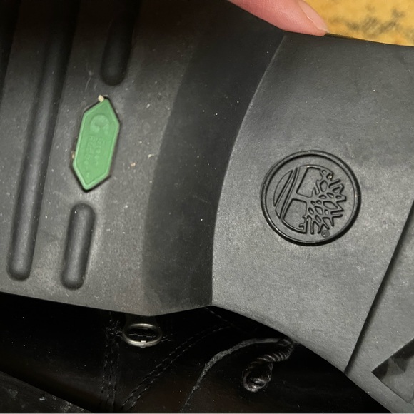 Timberland dress shoes size 11 - Picture 5 of 7